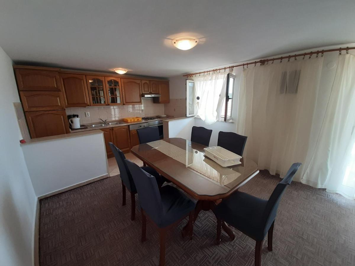 Apartments Diana Vinisce Marina Ruang foto